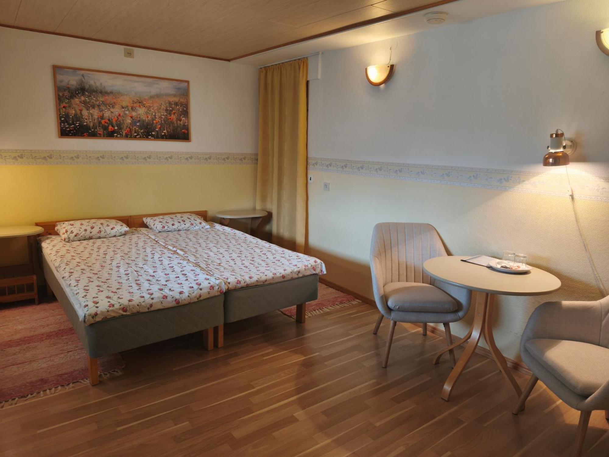 Paerna Guesthouse & Apartments Kuressaare Exteriér fotografie