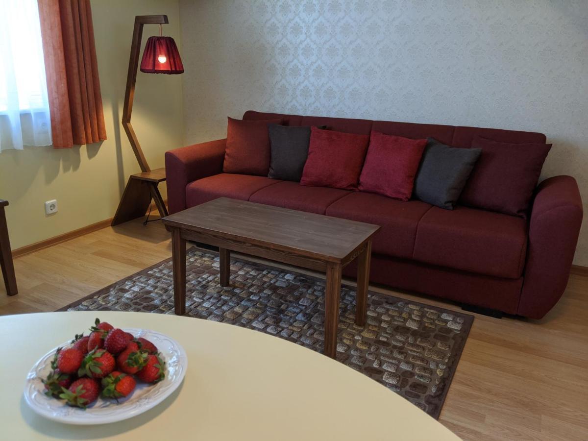 Paerna Guesthouse & Apartments Kuressaare Exteriér fotografie